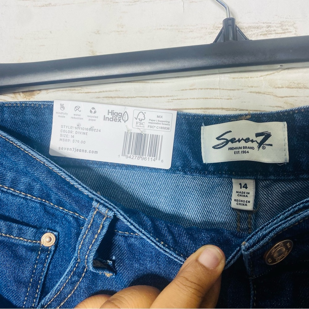Seven7 Women's 90's High Rise Dark Blue Denim Straight Jeans Size 14 - Picture 3 of 6